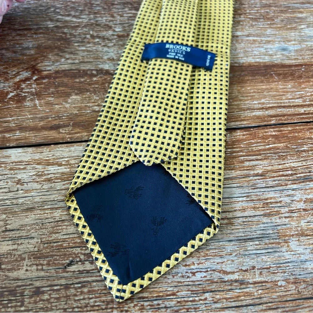 Brooks Brothers good used